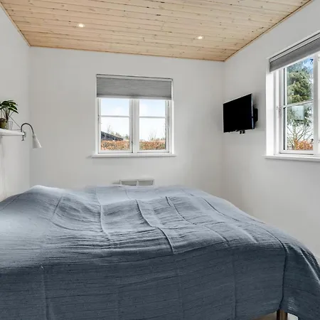 4 Bedroom Gorgeous In *