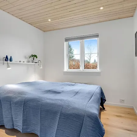 4 Bedroom Gorgeous In Dom wakacyjny *